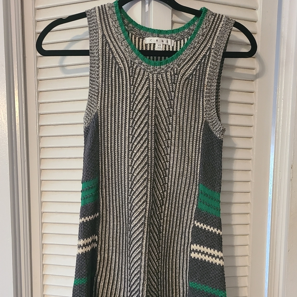 CAbi Trident sweater vest size‎ XS
